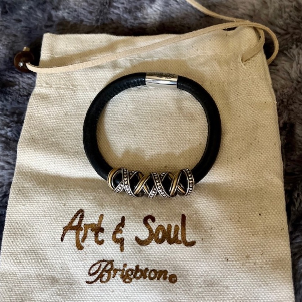 Brighton Bracelet Leather Two-tone w/magnetic clasp